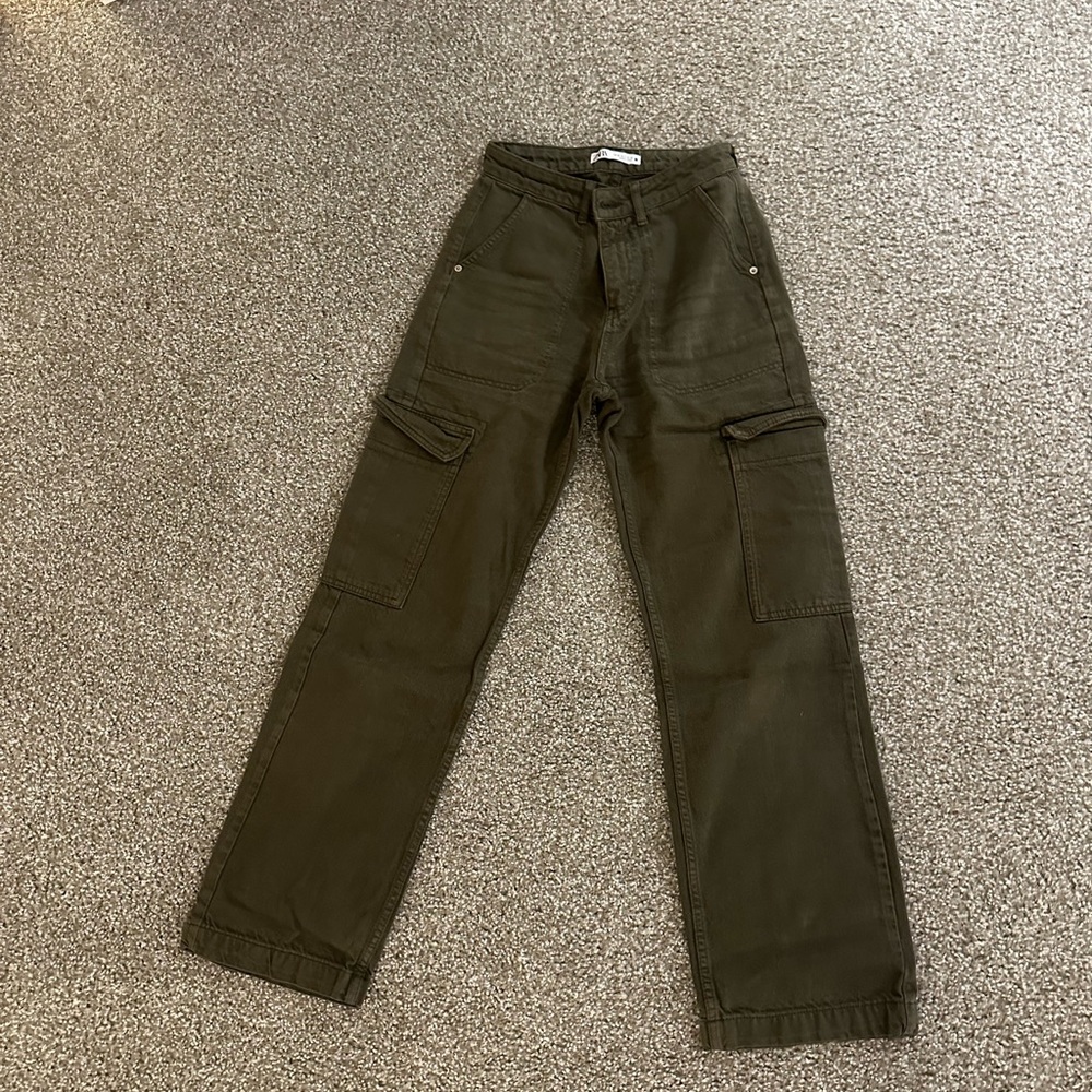 Zara Dark Green Cargo Pants